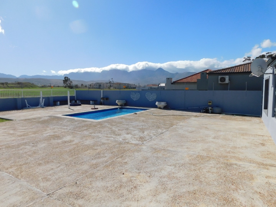 3 Bedroom Property for Sale in Fairview Golf Estate Western Cape